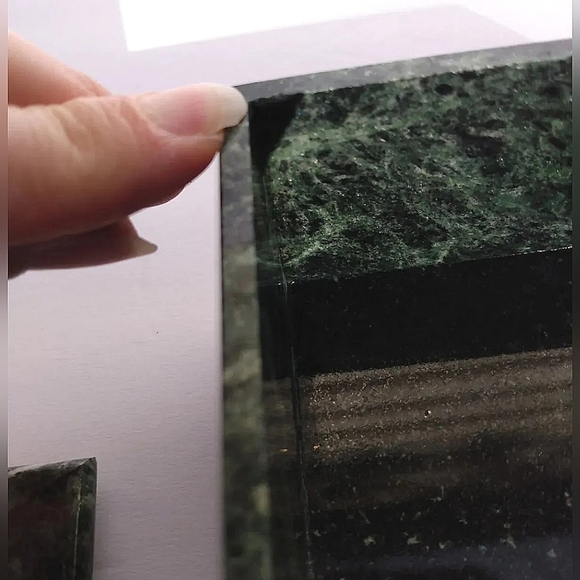 Green marble polished agate trinket box lid footed stash jewelry dresser stone - Picture 11 of 11